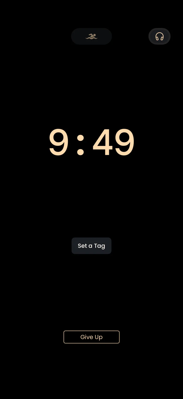 Running Shallow Focus countdown reading 9:49 with a swimmer icon at the top, a headphones button at the top right, a Set a Tag button and an end-session button below.